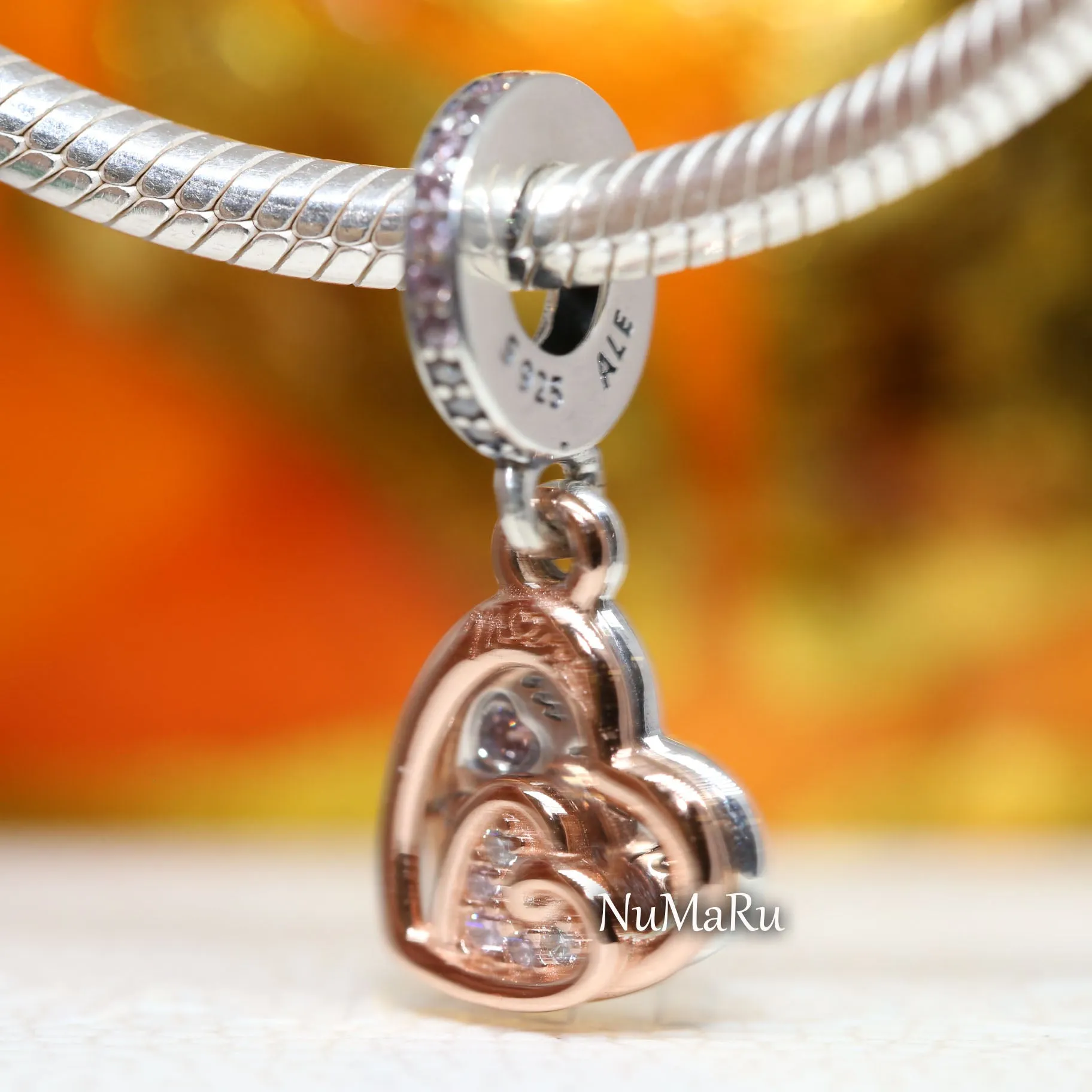 Entwined Infinite Hearts Double Dangle Charm 781020C01