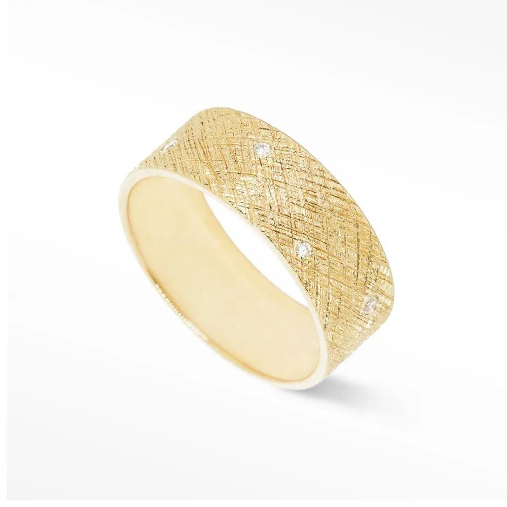 Luminous Diamond 18k Yellow Gold Ring