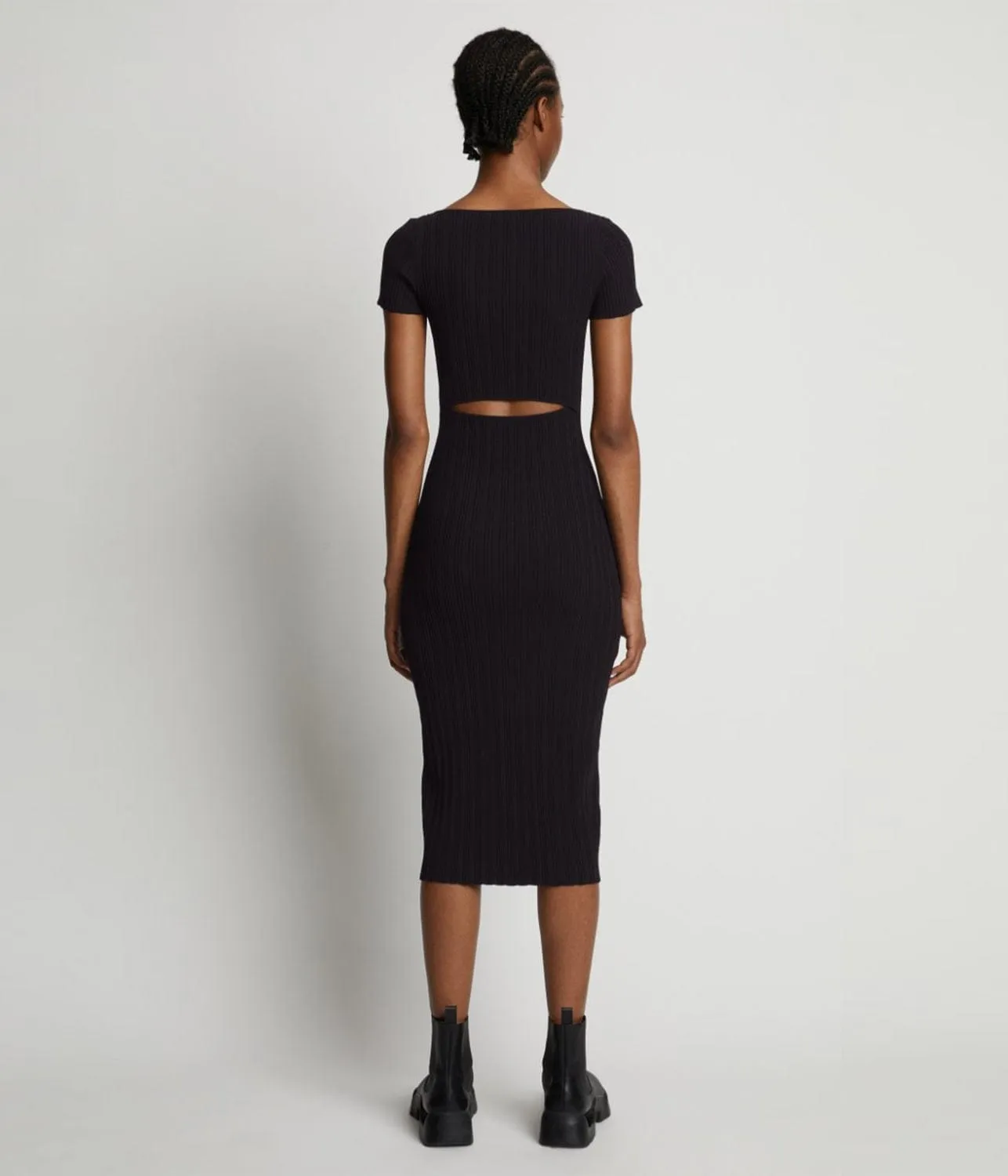 RIB KNIT SHORT SLEEVE DRESS- BLACK