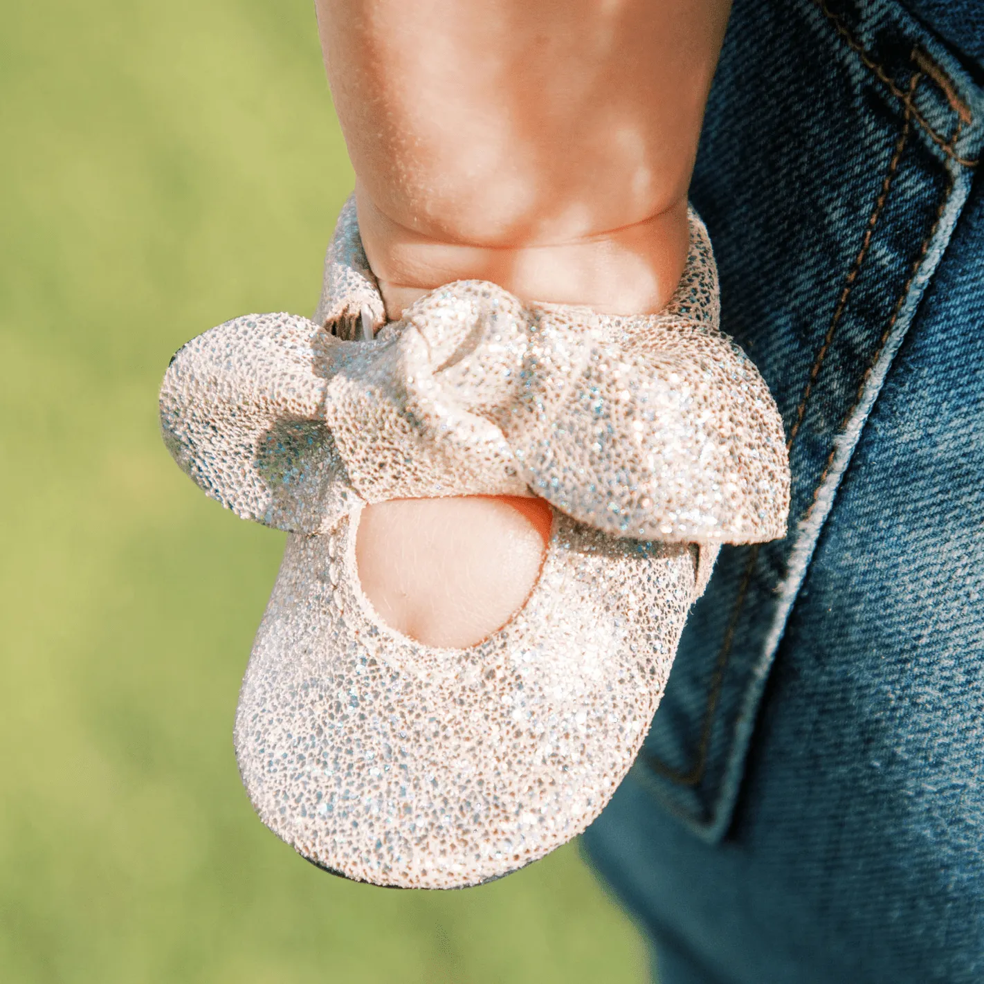 Rose Quartz Knotted Bow Baby Shoe II